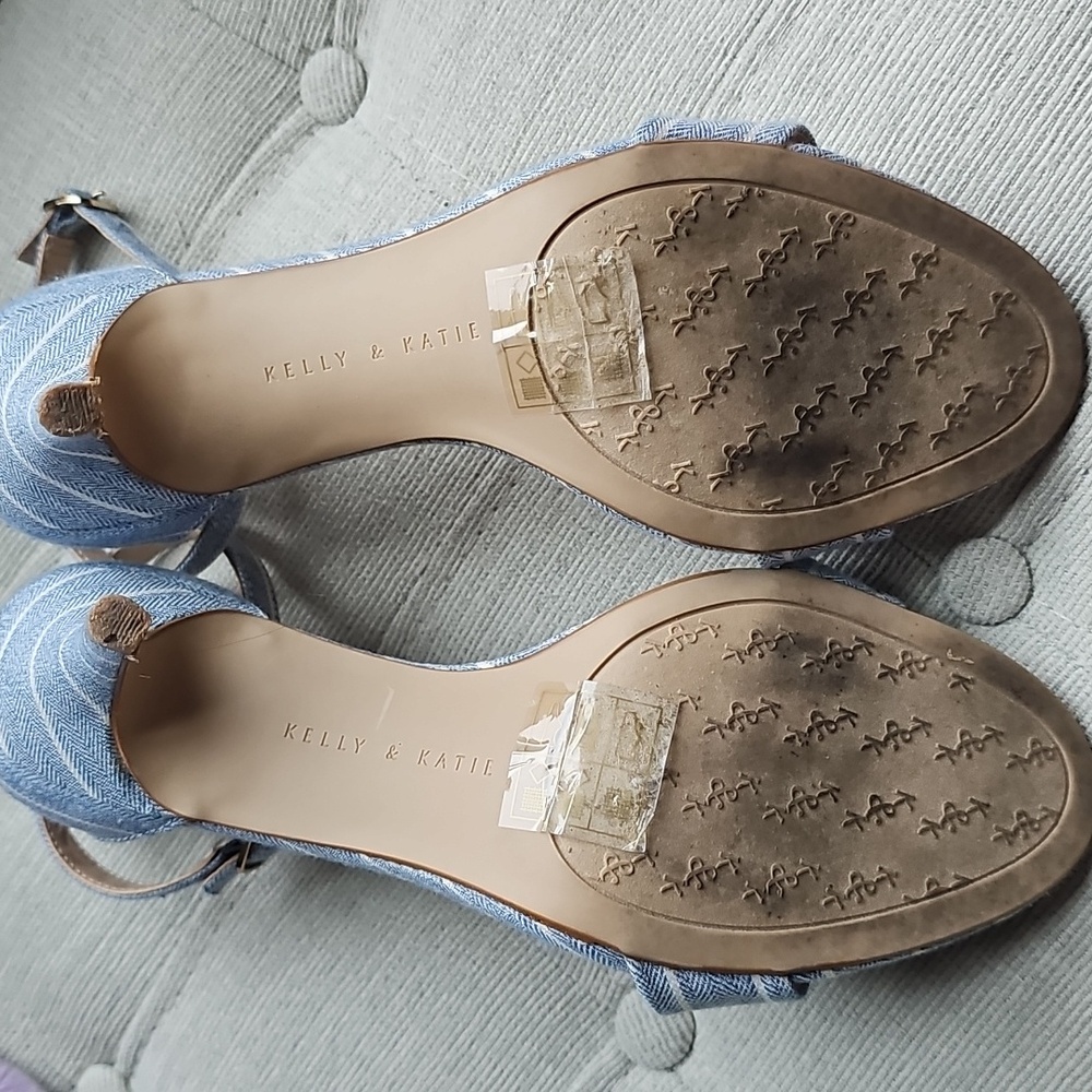 Kelly & Katie Blue Striped Women's Strappy Pumps - Picture 5 of 5